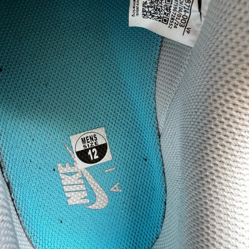 Nike Air White and Blue Sneakers with Brown Sole - Picture 6 of 7